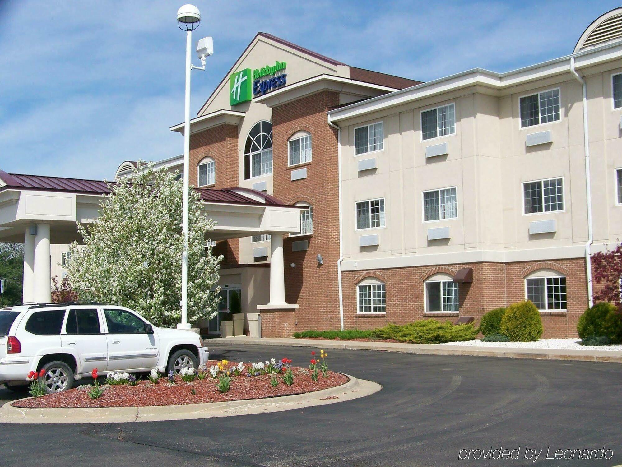 Holiday Inn Express Hotel & Suites Charlotte By Ihg Exterior photo